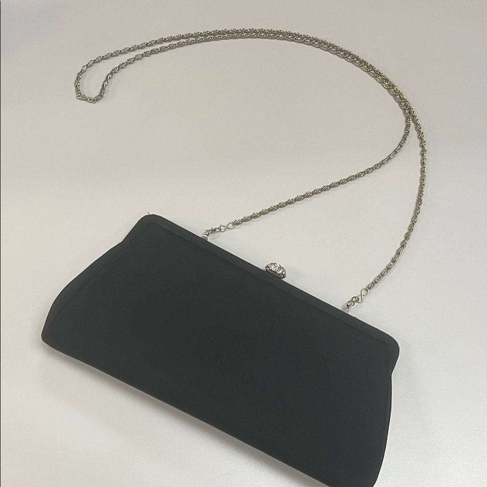 Source Unknown Black Clutch with Silver Chain